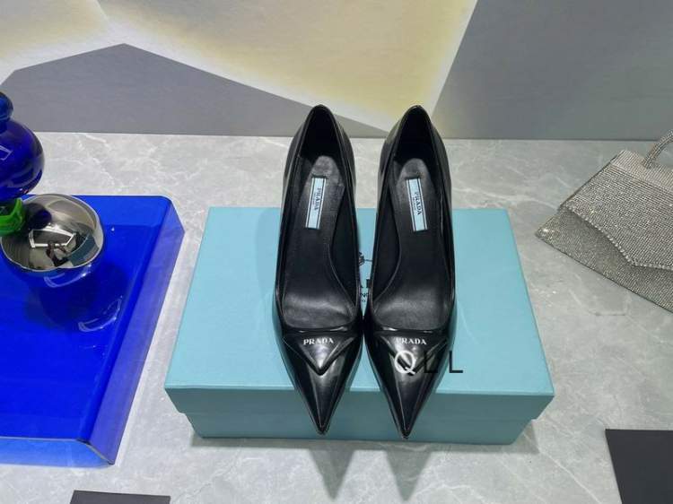 Picture of Prada Shoes _SKUPradasz34-42LL011019058